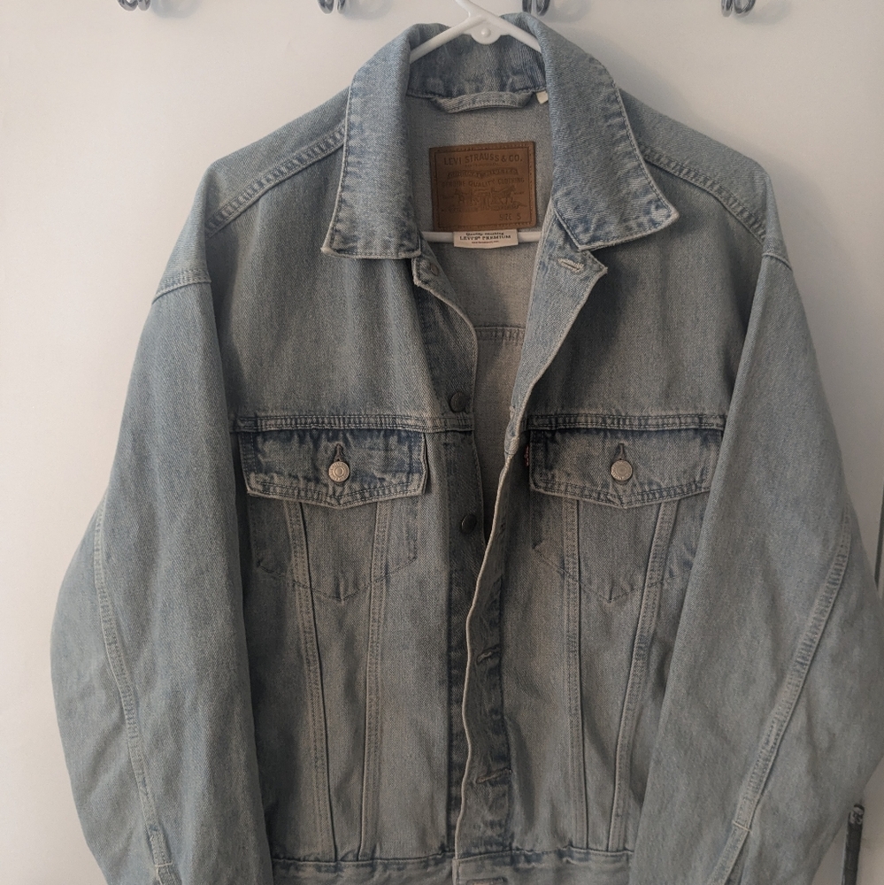 Levi's men's jean jacket